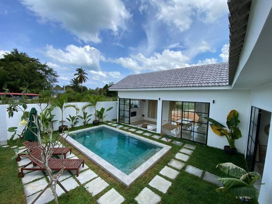 Allure Villa Cempaka Private Pool Kuantan Exterior foto